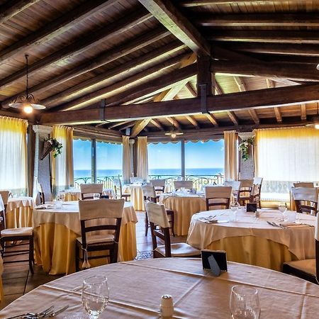 סאן תאודורו Hotel Costa Caddu מראה חיצוני תמונה