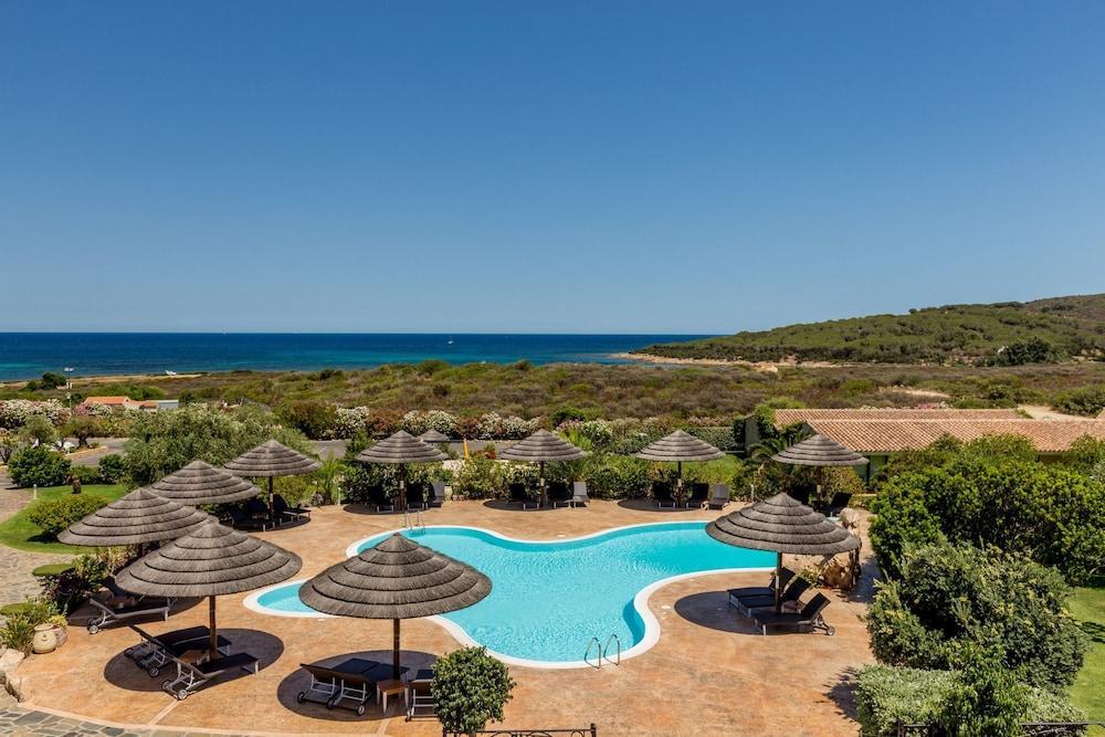 סאן תאודורו Hotel Costa Caddu מראה חיצוני תמונה