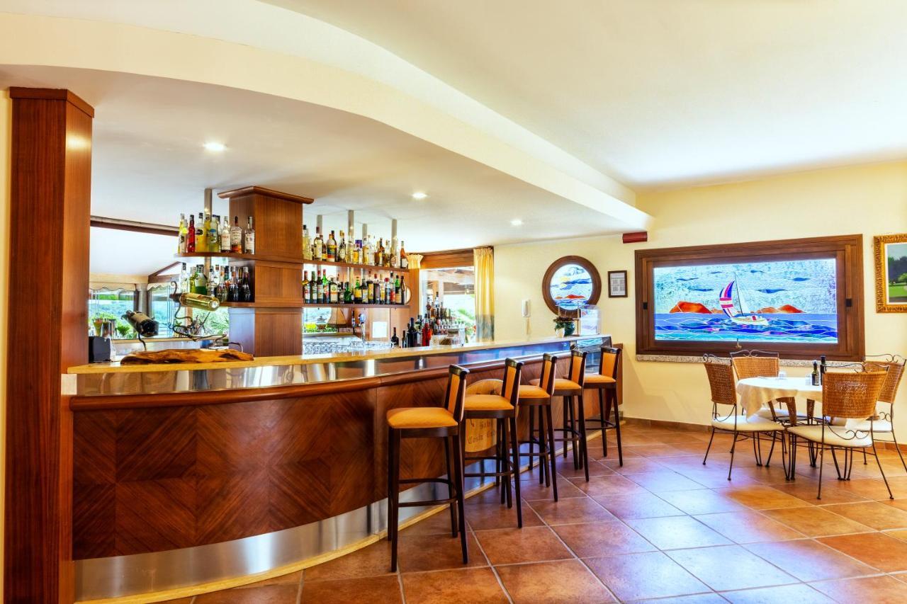 סאן תאודורו Hotel Costa Caddu מראה חיצוני תמונה