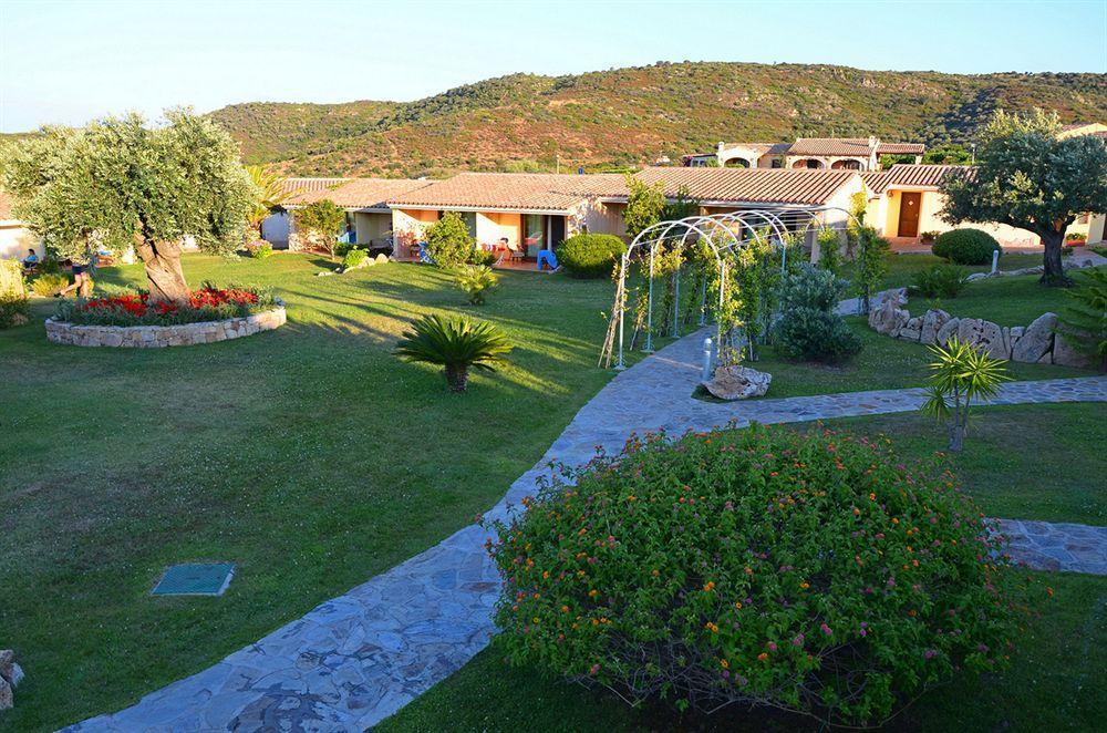 סאן תאודורו Hotel Costa Caddu מראה חיצוני תמונה