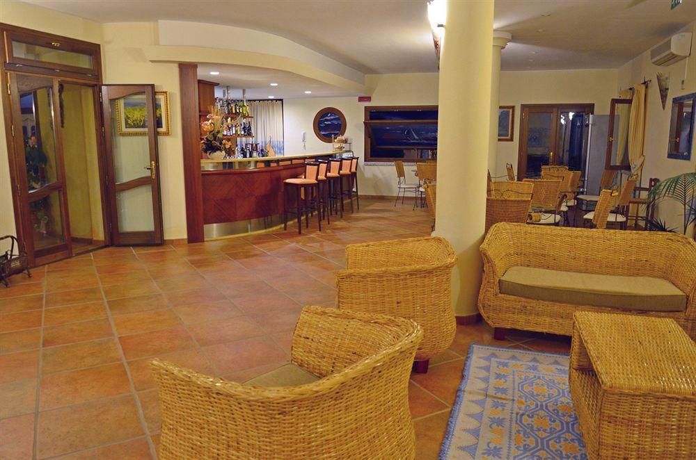 סאן תאודורו Hotel Costa Caddu מראה חיצוני תמונה