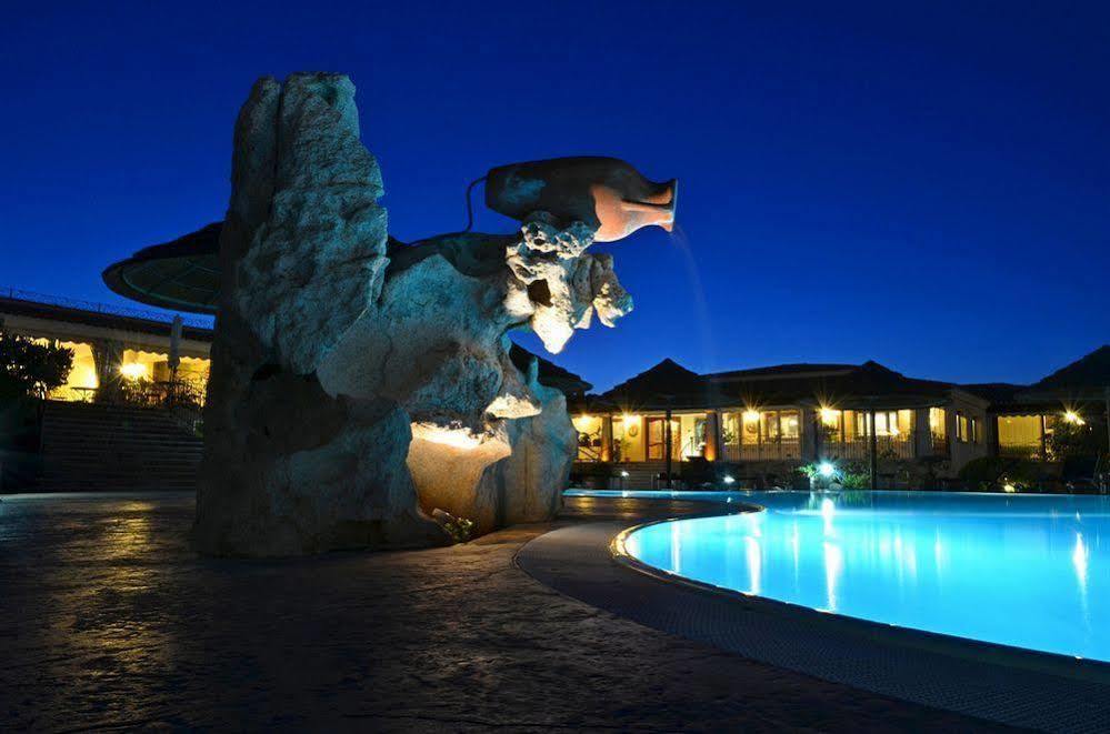 סאן תאודורו Hotel Costa Caddu מראה חיצוני תמונה