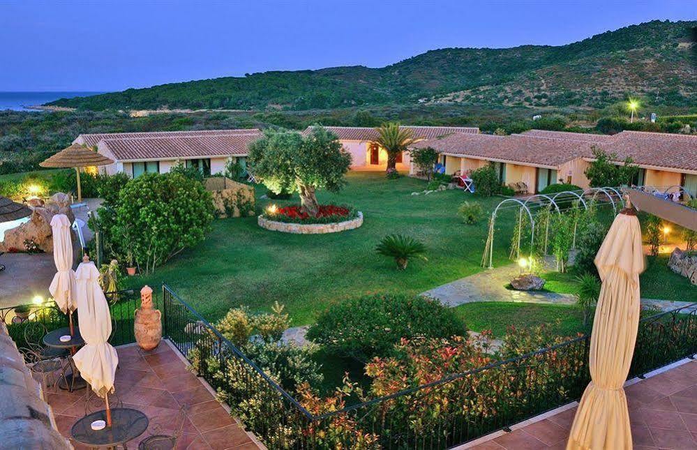 סאן תאודורו Hotel Costa Caddu מראה חיצוני תמונה
