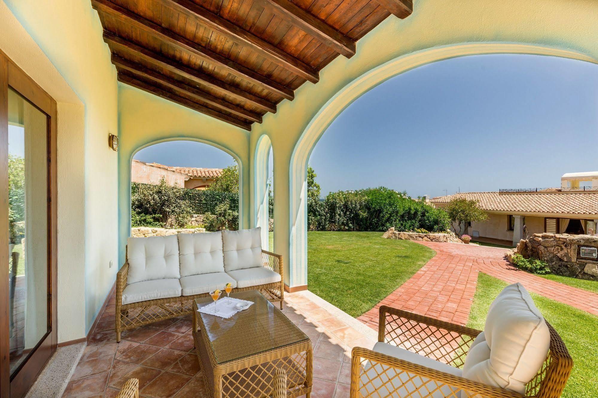 סאן תאודורו Hotel Costa Caddu מראה חיצוני תמונה