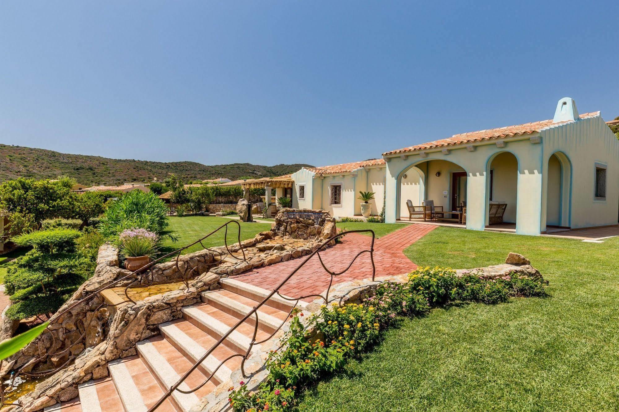 סאן תאודורו Hotel Costa Caddu מראה חיצוני תמונה