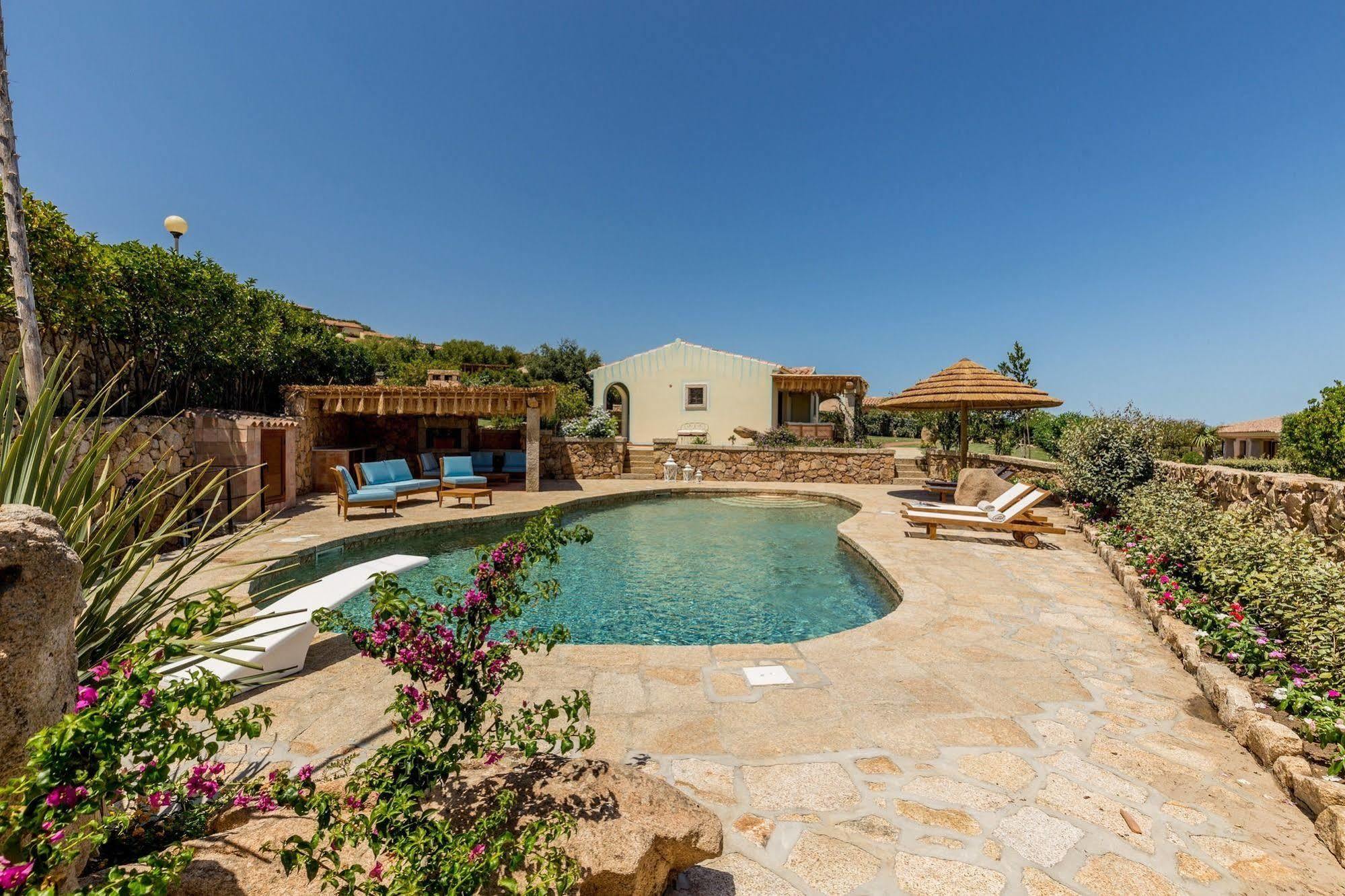 סאן תאודורו Hotel Costa Caddu מראה חיצוני תמונה